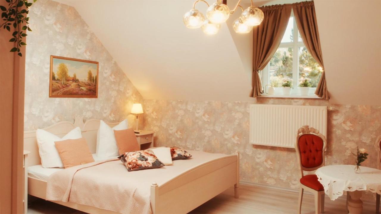 Anker Hotel Arneburg Exterior photo